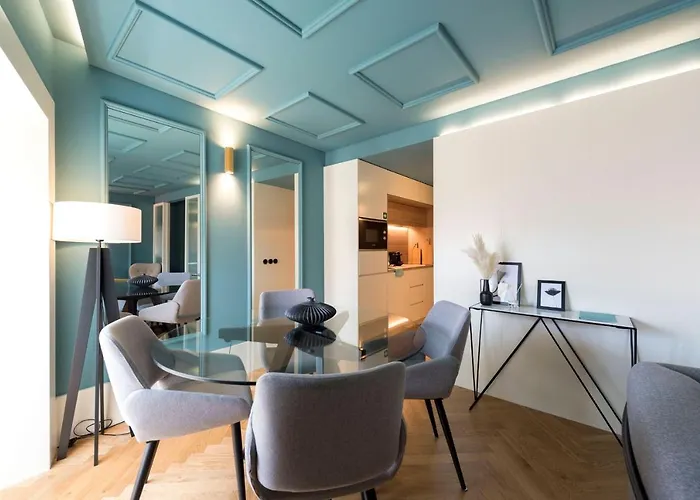 Ribeira Old Town Charming Flat W/ Ac By Lovelystay